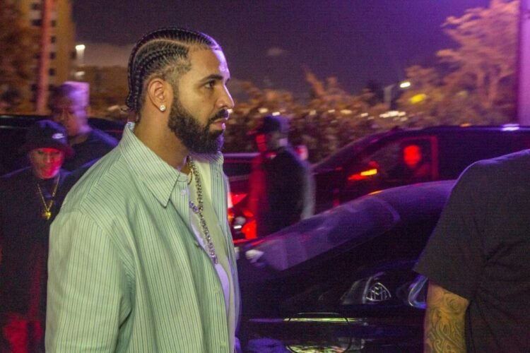 Drake’s Triple Album Release Rewrites UK Chart Records Drake’s Triple Album Release Rewrites UK Chart Records
