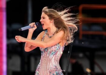 Taylor Swift moves to dismiss ‘Showgirl’ trademark lawsuit, calling it a bid to ‘generate publicity’