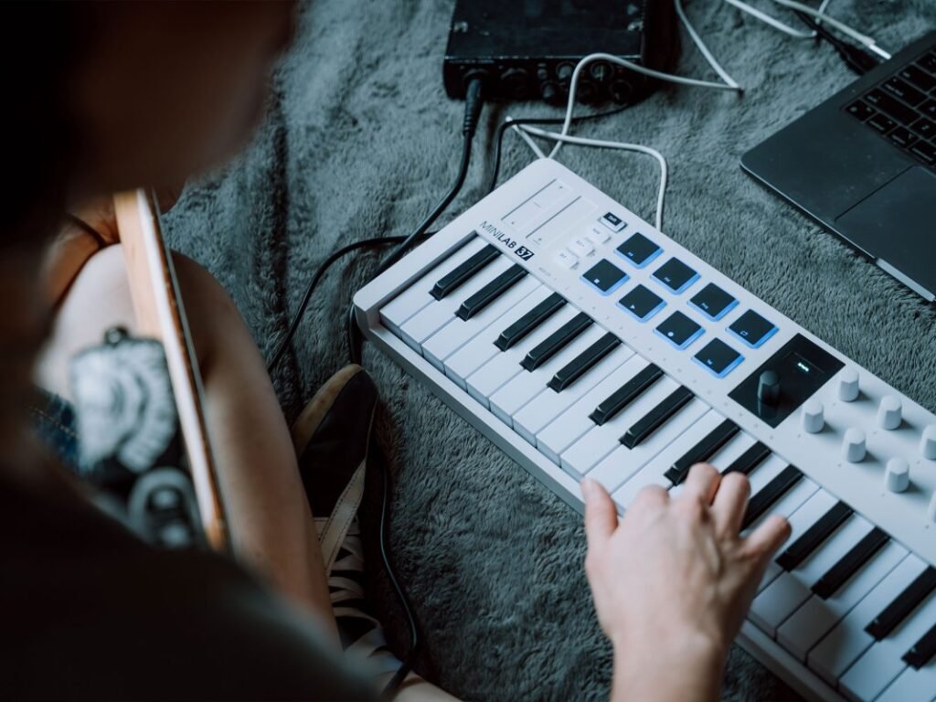 “Designed to adapt to every creative need”: Meet the Arturia MiniLab 37 MIDI controller “Designed to adapt to every creative need”: Meet the Arturia MiniLab 37 MIDI controller