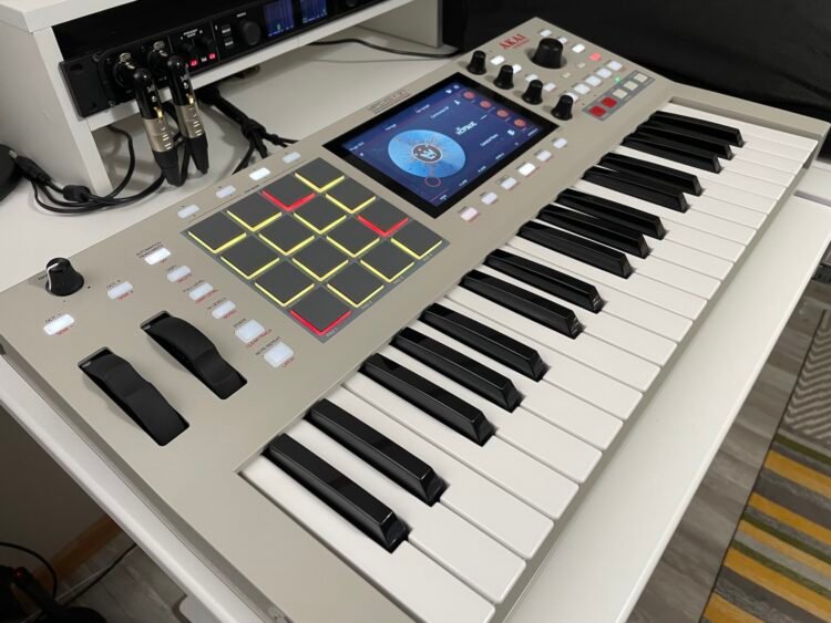 Reveiw of the Akai MPC Key 37 Gen 2