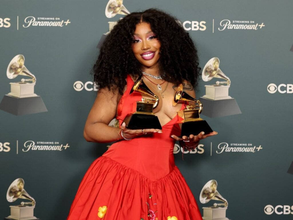 “If you’re a musician and you support this degenerate shit, you’re disgusting”: SZA calls out the “vultures” training AI on tracks without permission “If you’re a musician and you support this degenerate shit, you’re disgusting”: SZA calls out the “vultures” training AI on tracks without permission