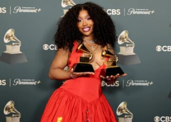 “If you’re a musician and you support this degenerate shit, you’re disgusting”: SZA calls out the “vultures” training AI on tracks without permission “If you’re a musician and you support this degenerate shit, you’re disgusting”: SZA calls out the “vultures” training AI on tracks without permission