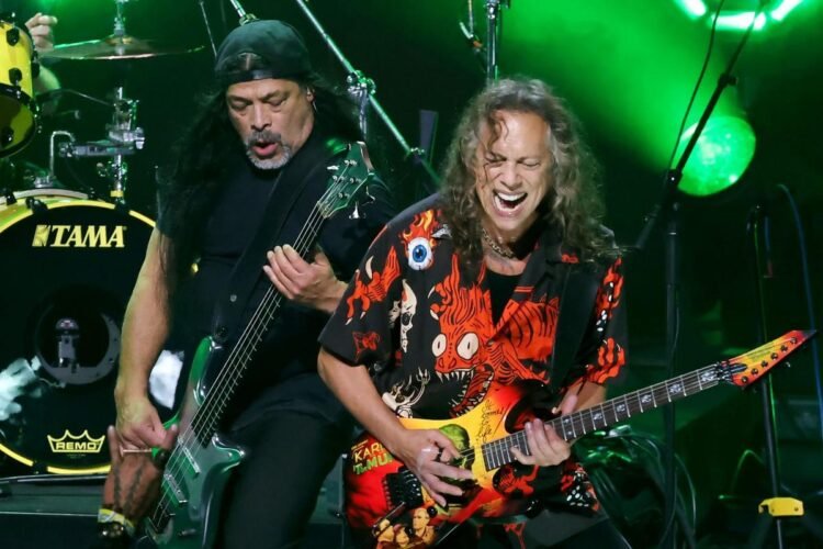 Metallica Covers Forbidden ’60s Pop Classic at Welsh Stadium