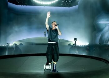 Justin Bieber Adds to ‘Swag’ Collection With Live Album