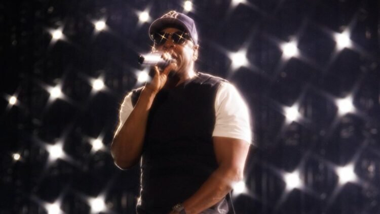 Jay-Z Rocks Yankee Stadium Till 3 A.M. at Epic ‘Extra Innings’ Show Jay-Z Rocks Yankee Stadium Till 3 A.M. at Epic ‘Extra Innings’ Show