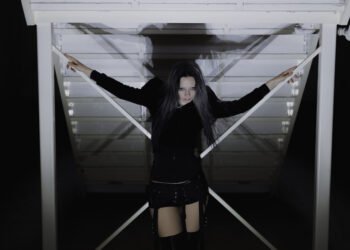 LISTEN: Zorza & Promis3 Link for Melancholic Hard-Dance Cut “ONEBODY”