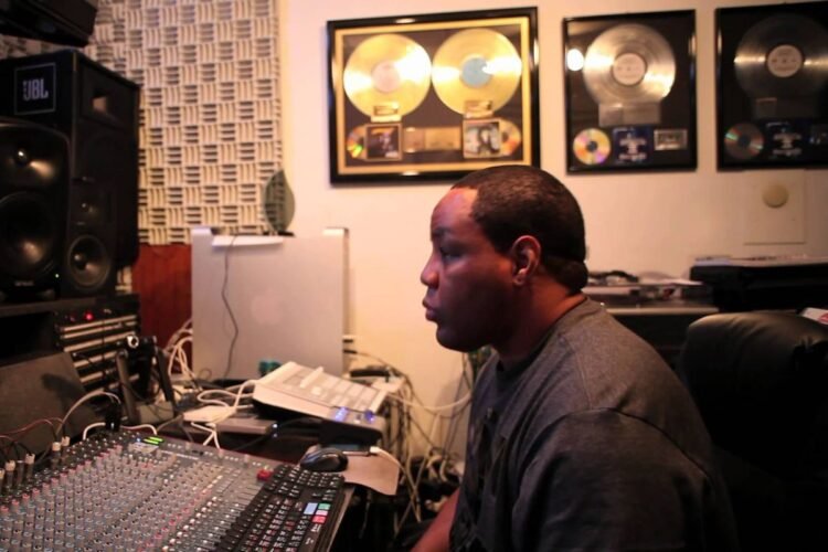 E-A-Ski Turns Decades Of Hip-Hop Production Into B-50 Analog Preamp