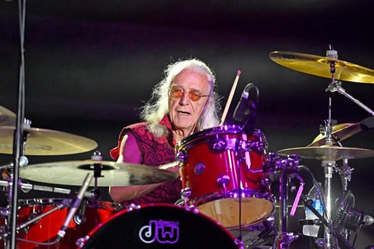Foghat Reveals 'Live and Loud Across the U.S.A.' Album Foghat Reveals ‘Live and Loud Across the U.S.A.’ Album