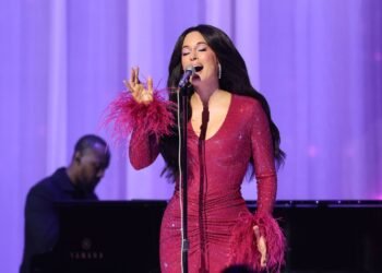 Watch Kacey Musgraves Sing Dolly Parton’s “I Will Always Love You” at the 2026 VMAs