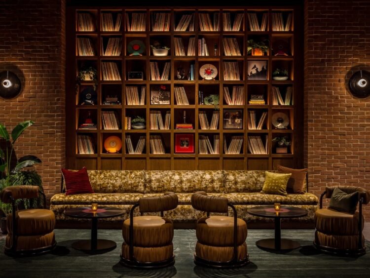 Inside 5 of Los Angeles’s best hi-fi bars Inside 5 of Los Angeles’s best hi-fi bars