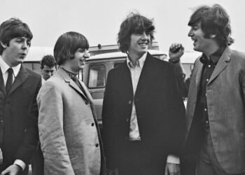 How the Beatles Hid a ‘Naughty’ Word in ‘Girl’ From ‘Rubber Soul’