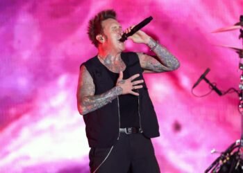 Papa Roach Bassist’s Health ‘Emergency’ Forces Festival Exit