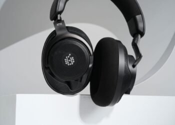 ADAM Audio’s H715 headphones feature Sonnox Calibration Suite and a dedicated Hi-Fi mode