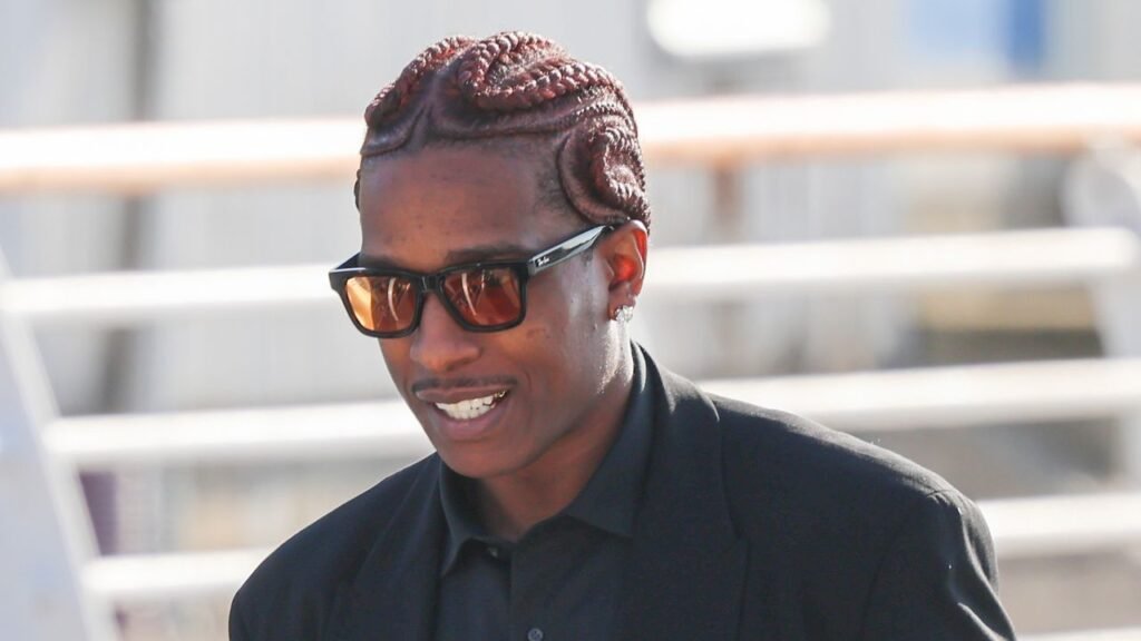 A$AP Rocky Recruits Jeremih and Reggie for “Shroom Clouds” A$AP Rocky Recruits Jeremih and Reggie for “Shroom Clouds”