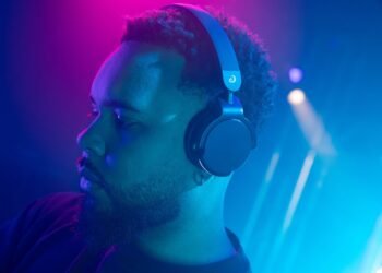 Cables restricting your movement during DJ sets? AlphaTheta’s new HDJ-F9 headphones might just be the ticket