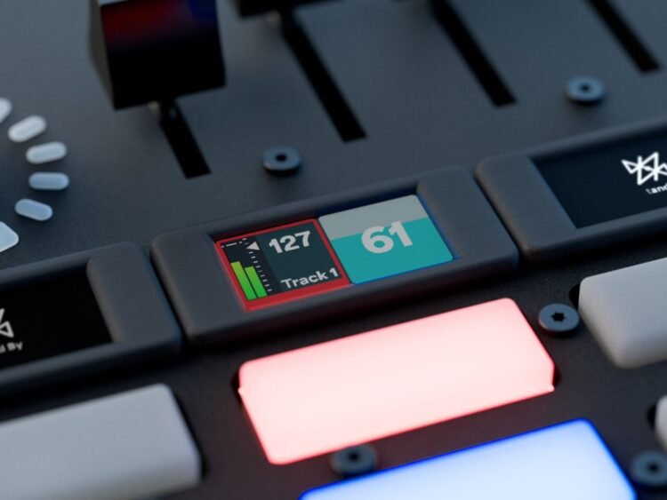 Yaeltex unveils next-gen custom MIDI controllers – now with full-colour displays